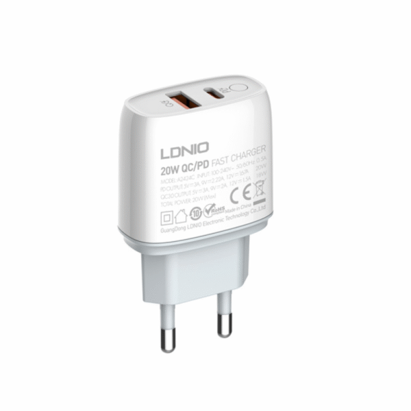 LDNIO A2424C EU UK US TRAVEL CHARGER WITH 20W PD PORT QC3.0 PORT 20W USB-C FAST CHARGER